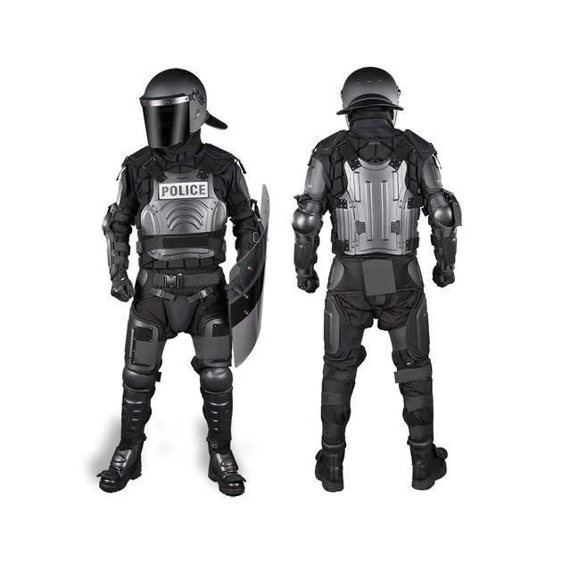 Tenue anti-émeute